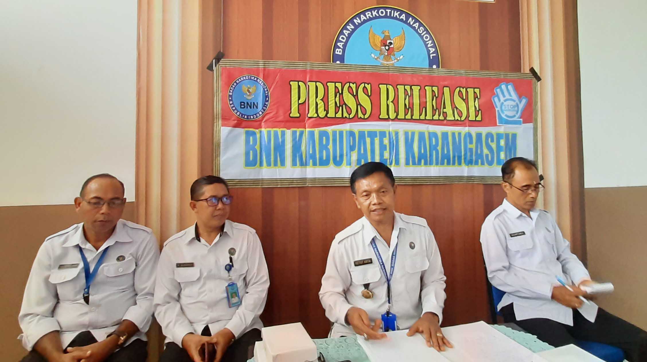 BNNK Karangasem Targetkan Pembentukan Klinik Pratama Kesulitan Rekrut TKK Dokter dan Perawat BNNK Karangasem Targetkan Pembentukan Klinik Pratama Kesulitan Rekrut TKK Dokter dan Perawat