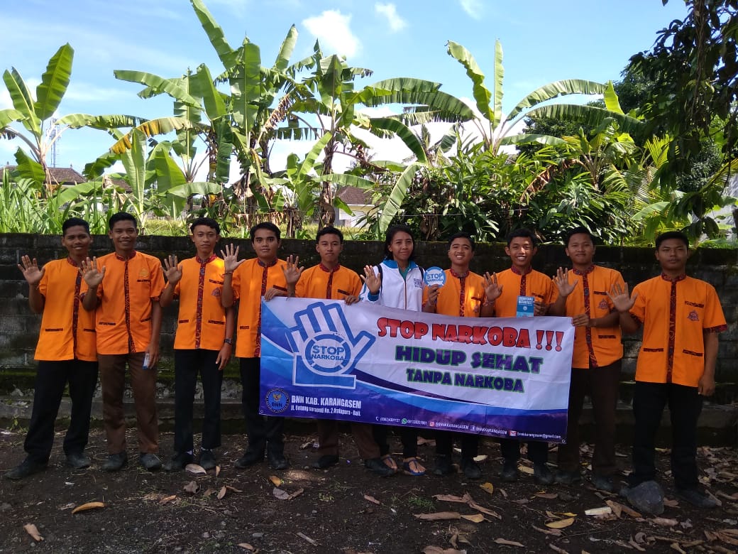 Sosoialisasi Bahaya Narkoba Melalui Media Konvensional Tatap Muka Terhadap Siswa-Siswi di SMK Widya Wisata Graha Sosoialisasi Bahaya Narkoba Melalui Media Konvensional Tatap Muka Terhadap Siswa-Siswi di SMK Widya Wisata Graha