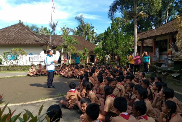 SOSIALISASI BAHAYA NARKOBA PADA USIA DINI di SD N 1 DUDA TIMUR