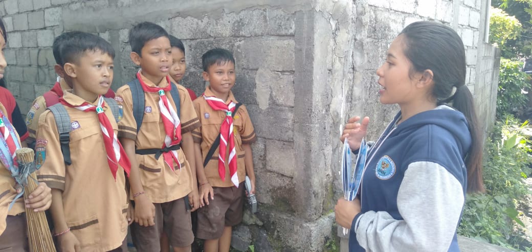 SOSIALISASI BAHAYA NARKOBA PADA USIA DINI di Jln Pesagi SOSIALISASI BAHAYA NARKOBA PADA USIA DINI di Jln Pesagi