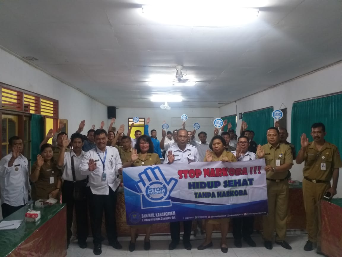 Deseminasi Informasi P4GN melalui media konvensional tatap muka langsung Pada Staf Kecamatan Bebandem baik Asn dan Tenaga Kontrak untuk mewujudkan Karangasem bebas dari peredaran Gelap Narkoba Deseminasi Informasi P4GN melalui media konvensional tatap muka langsung Pada Staf Kecamatan Bebandem baik Asn dan Tenaga Kontrak untuk mewujudkan Karangasem bebas dari peredaran Gelap Narkoba