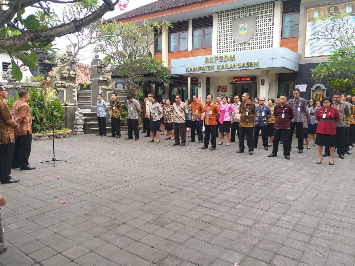 BNNK Karangasem Bersinergi Dengan Badan Kepegawaian Pengendalian Sumber Daya Manusia Kab. Karangasem melaksanakan Giat Asistensi Penguatan P4GN Terhadap Staf ASN maupun Kontrak