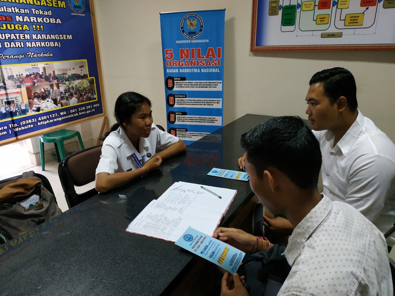 Pelayanan Prima BNN Kabupaten Karangasem di Mall Pelayanan Publik Pemerintah Kabupaten Karangasem