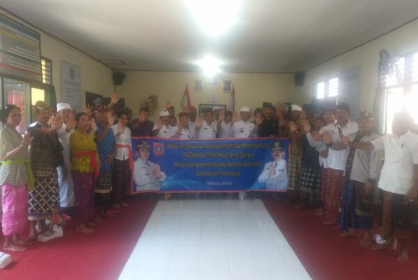 Sinergitas PEMDA Bagian Kesra dengan BNNK Karangasem melaksanakan Giat Sosialisasi Pembinaan Kemiskinan Kultur di Kecamatan Karangasem Kab.Karangasem