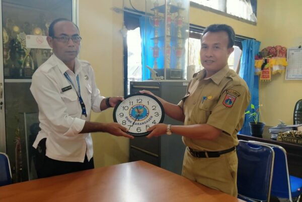 Advokasi Pembangunan Berwawasan Anti Narkoba dilingkungan ke Instansi Terkait di Kecamatan Rendang Advokasi Pembangunan Berwawasan Anti Narkoba dilingkungan ke Instansi Terkait di Kecamatan Rendang
