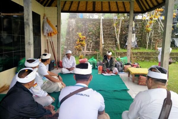 Kegiatan Persembahyangan Bersama Dalam Rangka Pembinaan Rohani Dan Mental Pegawai BNNK Karangasem Kegiatan Persembahyangan Bersama Dalam Rangka Pembinaan Rohani Dan Mental Pegawai BNNK Karangasem
