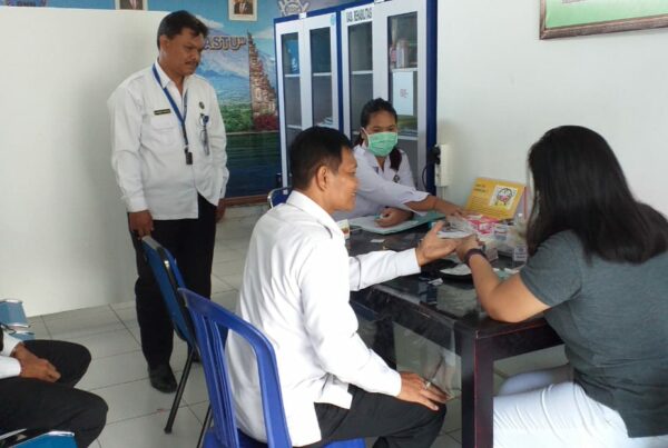 BNNK Karangasem melakukan giat Cek Kesehatan