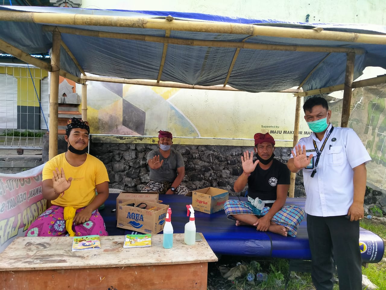 Sosialiasi Pencegahan Narkoba dan Pencegahan Covid-19 di Posko Satgas Banjar Dinas Pesawan, Desa Adat Saren Sosialiasi Pencegahan Narkoba dan Pencegahan Covid-19 di Posko Satgas Banjar Dinas Pesawan, Desa Adat Saren