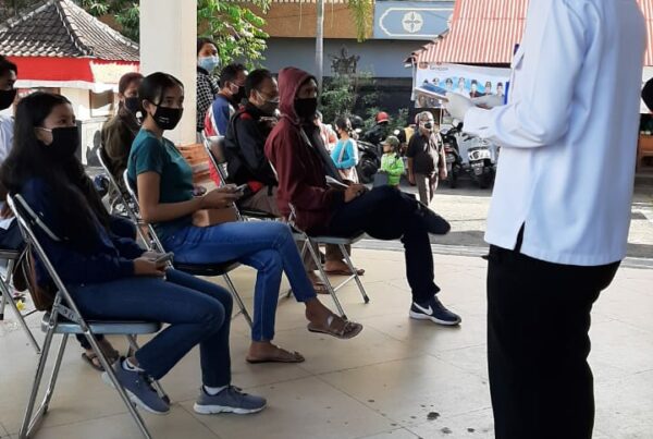 Sosialisasi Informasi P4GN Melalui Pembagian Brosur di Mall Pelayanan Publik Kab. Karangasem Sosialisasi Informasi P4GN Melalui Pembagian Brosur di Mall Pelayanan Publik Kab. Karangasem