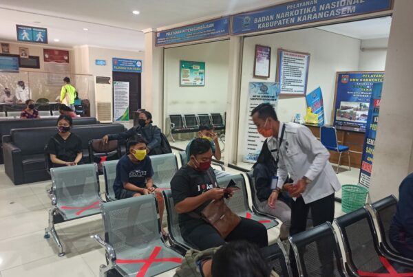 Sosialisasi Informasi P4GN dan pembagian brosur di Mall Pelayanan Publik Kab. Karangasem Sosialisasi Informasi P4GN dan pembagian brosur di Mall Pelayanan Publik Kab. Karangasem