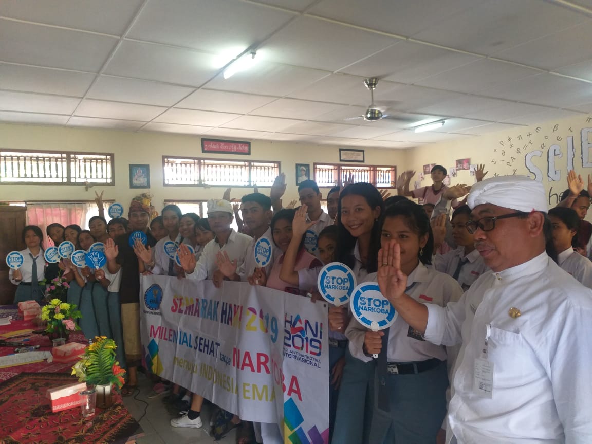 Sosialisasi Penguatan P4GN Dalam Rangka Pasca HANI terhadap Osis dan seluruh Siswa Kelas IPB guna mewujudkan Generasi Milenial Tanpa Narkoba Menuju Indonesia Emas Sosialisasi Penguatan P4GN Dalam Rangka Pasca HANI terhadap Osis dan seluruh Siswa Kelas IPB guna mewujudkan Generasi Milenial Tanpa Narkoba Menuju Indonesia Emas