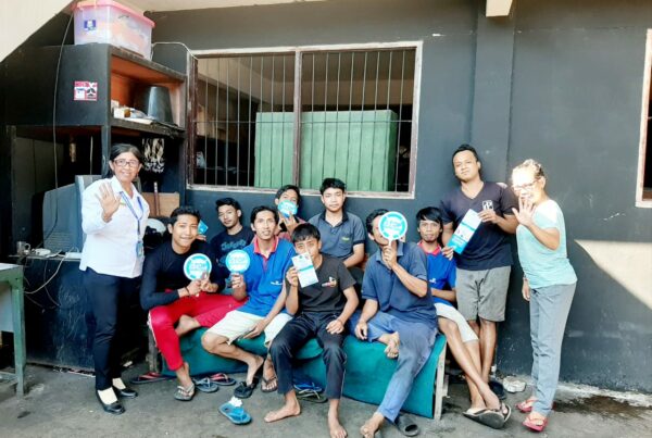 Sosialisasi penguatan P4GN dengan tatap muka langsung dan pembagian brosur