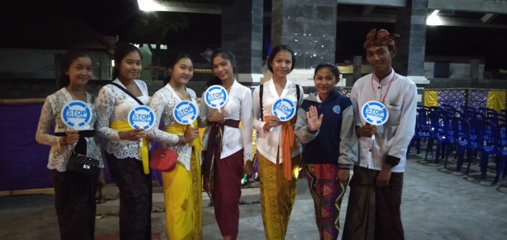 Diseminasi Sosialisasi Informasi P4GN terhadap Masyarakat Umum yang akan ngayah persiapan Usaba Manggung agar bebas dari Peredaran Gelap Narkoba Diseminasi Sosialisasi Informasi P4GN terhadap Masyarakat Umum yang akan ngayah persiapan Usaba Manggung agar bebas dari Peredaran Gelap Narkoba