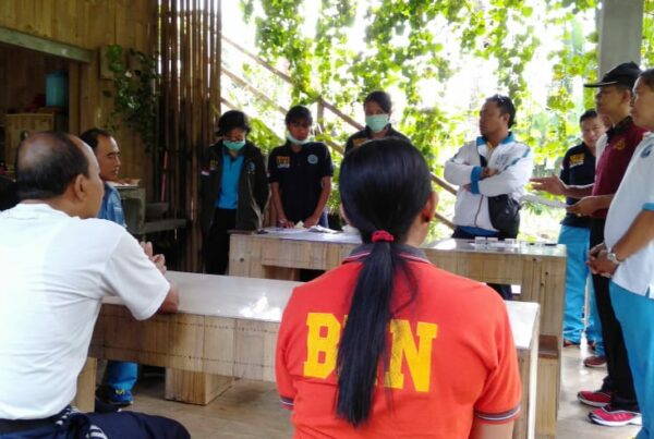 PEMBERDAYAAN MASYARAKAT ANTI NARKOBA MELALUI TEST URINE di Yayasan Yoga Parikrama