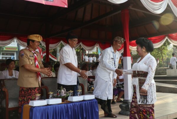 Upacara Bendera Memperingati Hari Jadi Provinsi Bali ke-61 dan HUT Pramuka ke-58