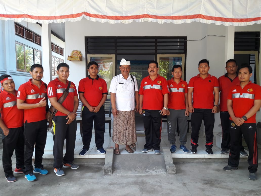 Advokasi Peran Serta Masyarakat dalam kegiatan Pemberdayaan Masyarakat Melalui Test Urine di Puri Bagus Hotel Candidasa. Advokasi Peran Serta Masyarakat dalam kegiatan Pemberdayaan Masyarakat Melalui Test Urine di Puri Bagus Hotel Candidasa.