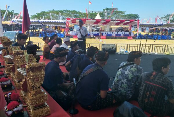 Deseminasi Informasi P4GN melalui tatap muka kepada Sekaa Angklung Suara Gita Br. Semsem Sidemen untuk mewujudkan bebas dari peredaran Narkoba