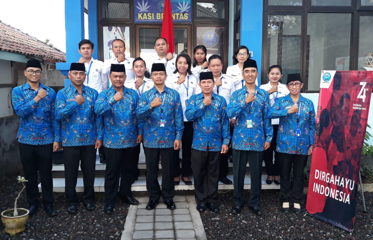 BNNK Karangasem Melaksanakan Upacara Bendera Memperingati Hari Ulang Tahun Kemerdekaan RI ke-74