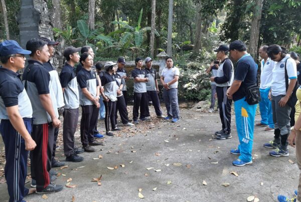 Deseminasi Informasi P4GN melalui media konvensional tatap muka langsung pada Staf Badan Pusat Statistik Kab. Karangasem untuk mewujudkan Karangasem bebas dari peredaran Gelap Narkoba