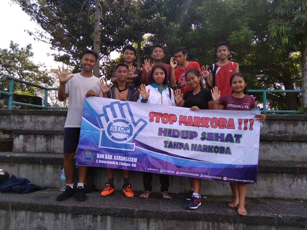 Sosialisasi Bahaya Narkoba Melalui Media Konvensional Tatap Muka Sosialisasi Bahaya Narkoba Melalui Media Konvensional Tatap Muka