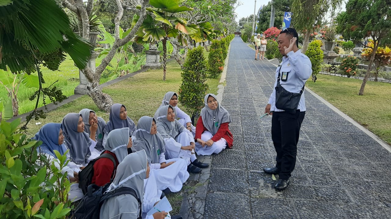Diseminasi Informasi P4GN Melalui Tatap Muka di Taman Soekasada Ujung Diseminasi Informasi P4GN Melalui Tatap Muka di Taman Soekasada Ujung