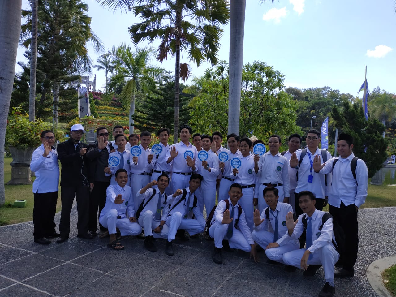 Sosialisasi Bahaya narkoba kepada siswa MAN Amlapura agar mewujukan Generasi Muda bebas dari peredaran gelap narkoba