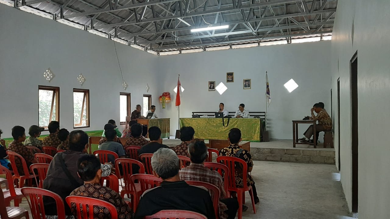 Sosialisasi Bahaya narkoba di lingkungan Kantor Desa Tista guna mewujudkan Warga Karangasem bebas dari peredaran gelap narkoba Sosialisasi Bahaya narkoba di lingkungan Kantor Desa Tista guna mewujudkan Warga Karangasem bebas dari peredaran gelap narkoba