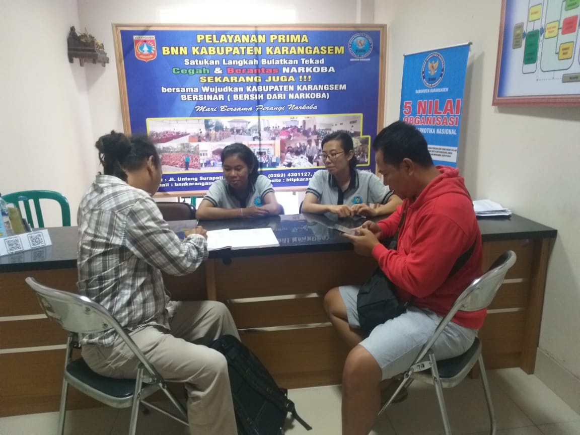 Pelayanan Prima BNN Kabupaten Karangasem di Mall Pelayanan Publik Pemerintah Kabupaten Karangasem Pelayanan Prima BNN Kabupaten Karangasem di Mall Pelayanan Publik Pemerintah Kabupaten Karangasem
