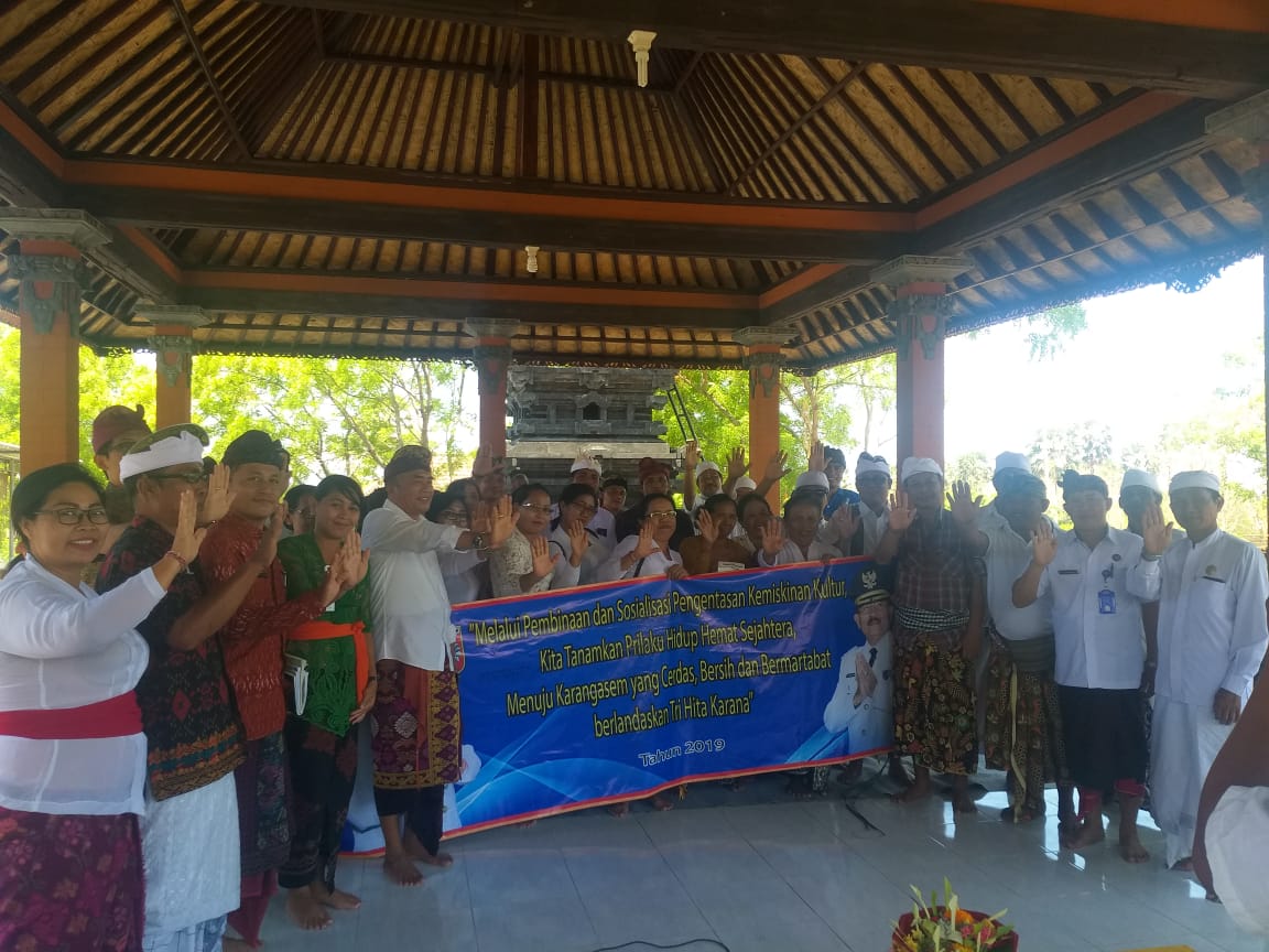 Sinergitas PEMDA Bagian Kesra dengan BNNK Karangasem melaksanakan Giat Sosialisasi Pembinaan Kemiskinan Kultur di Kecamatan Kubu Kab.Karangasem Sinergitas PEMDA Bagian Kesra dengan BNNK Karangasem melaksanakan Giat Sosialisasi Pembinaan Kemiskinan Kultur di Kecamatan Kubu Kab.Karangasem