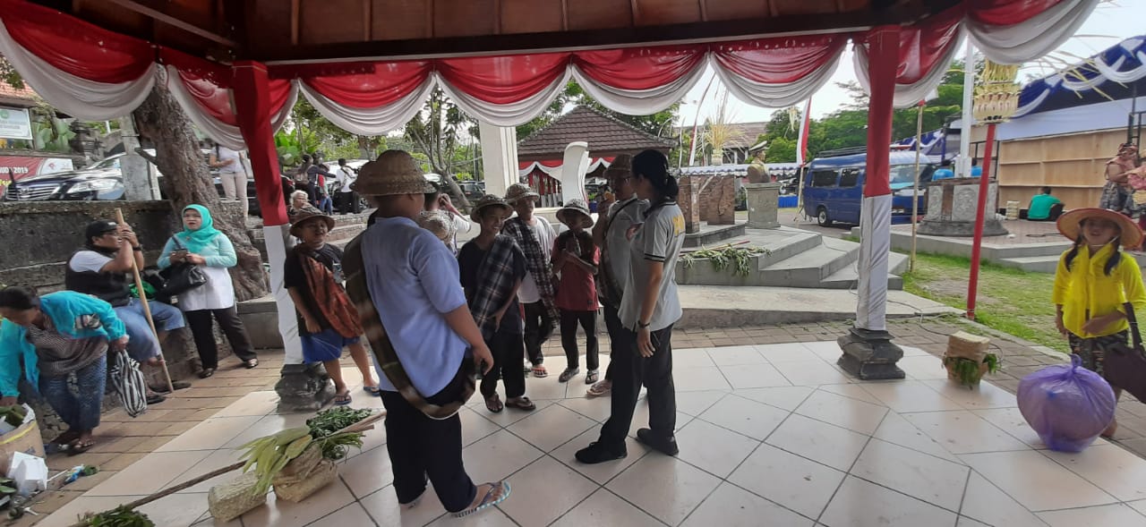 Sosialisasi P4GN Tatap Muka Langsung kepada siswa-siswi Pengisi Acara dalam Kegiatan Gebyar Gerakan Keamanan Pangan Sosialisasi P4GN Tatap Muka Langsung kepada siswa-siswi Pengisi Acara dalam Kegiatan Gebyar Gerakan Keamanan Pangan