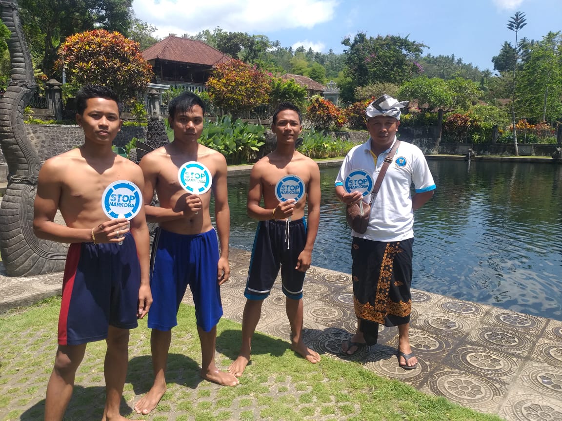 Sosialisasi Bahaya narkoba kepada Siswa Atlet Renang guna mewujudkan Karangasem bebas dari peredaran gelap narkoba