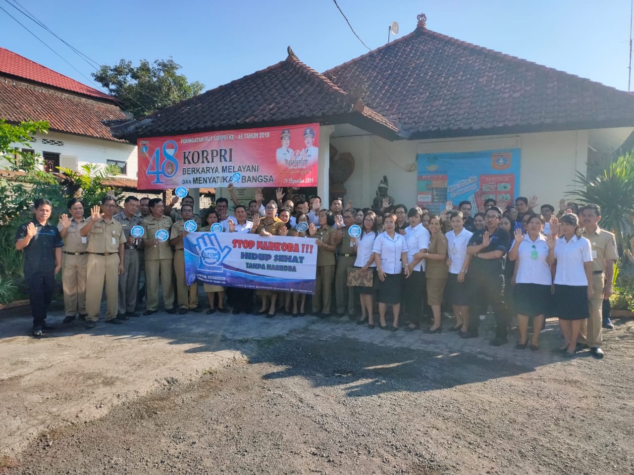 Diseminasi sosialisasi Informasi P4GN melalui media konvensional tatap muka langsung dengan memaparkan INPRES 6 TH 2018 pada Pegawai Dinas Sosial Karangasem untuk mewujudkan Karangasem bebas dari peredaran Gelap Narkoba
