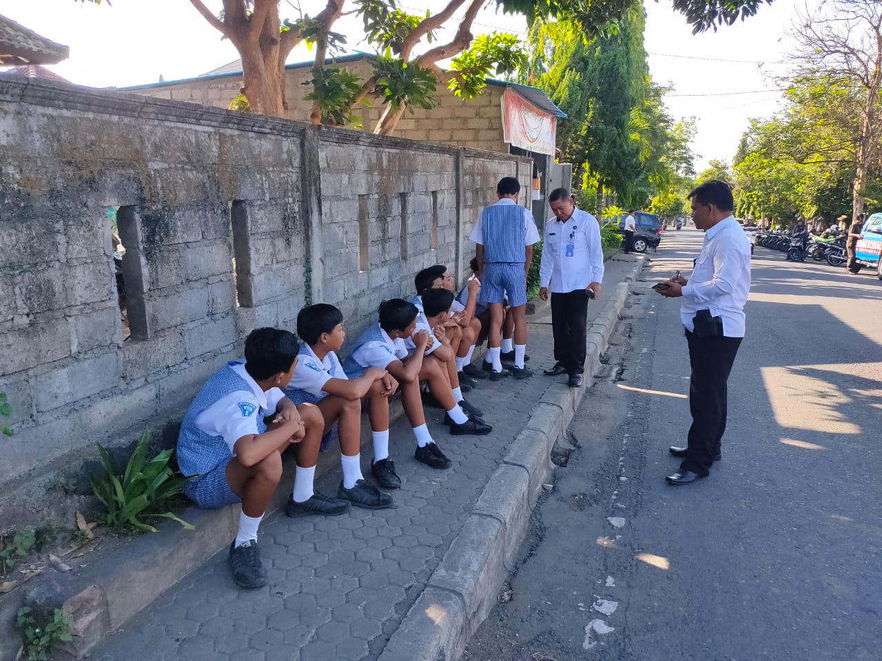 SOSIALISASI BAHAYA NARKOBA SOSIALISASI BAHAYA NARKOBA