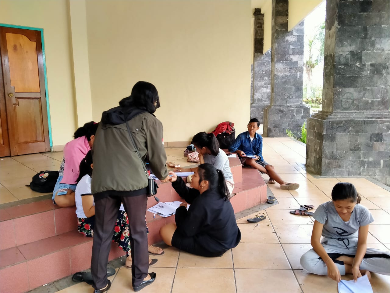 Kampanye stop Narkoba terkait Keberadaan BNN Kabupaten Karangasem di Gor Gunung Agung Amlapura Kampanye stop Narkoba terkait Keberadaan BNN Kabupaten Karangasem di Gor Gunung Agung Amlapura
