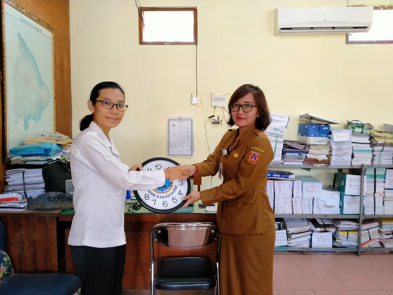 Advokasi Pembangunan Berwawasan Anti Narkoba di Bagian Pengendalian Pembangunan Setda Kab. Karangasem Advokasi Pembangunan Berwawasan Anti Narkoba di Bagian Pengendalian Pembangunan Setda Kab. Karangasem