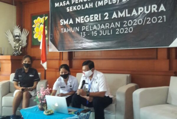 Diseminasi Informasi Melalui Insert Konten secara Virtual yang Disinkronkan dengan Kegiatan MPLS SMA N 2 Amlapura