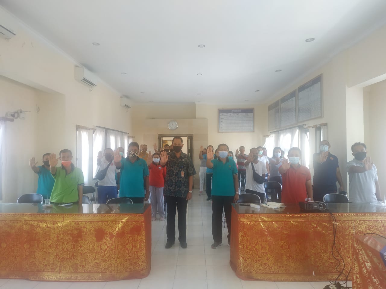 Sosialisasi Bahaya Narkotika di Aula Kantor Sekretariat PKK Kab. Karangasem Sosialisasi Bahaya Narkotika di Aula Kantor Sekretariat PKK Kab. Karangasem