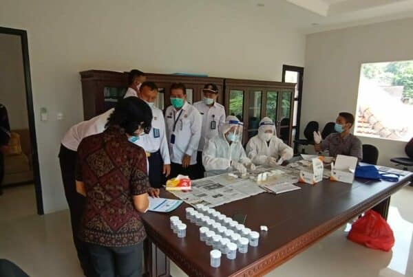 Pemberdayaan Masyarakat Anti Narkoba melalui Test Urine di Bapas Kelas II Karangasem