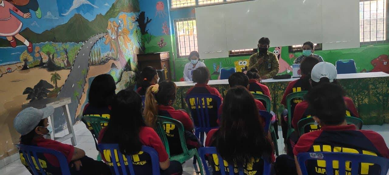 Pelaksanaan Skrining Intervensi Lapangan di Lapas Kelas IIB Karangasem Pelaksanaan Skrining Intervensi Lapangan di Lapas Kelas IIB Karangasem