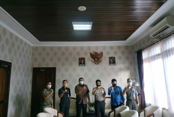 Audiensi bersama Ketua DPRD Kab. Karangasem Audiensi bersama Ketua DPRD Kab. Karangasem