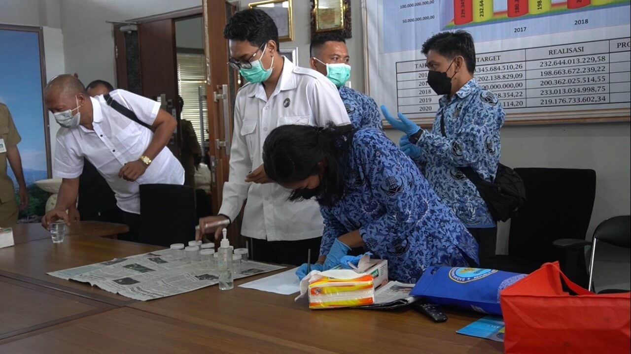 Inspeksi Mendadak Pelaksanaan Tes Urine Pegawai BPKAD Kab. Karangasem Inspeksi Mendadak Pelaksanaan Tes Urine Pegawai BPKAD Kab. Karangasem