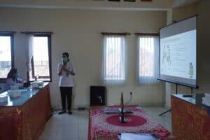 SOSIALISASI TERKAIT PENCEGAHAN & PEMBERANTASAN PENYALAHGUNAAN NARKOBA SOSIALISASI TERKAIT PENCEGAHAN & PEMBERANTASAN PENYALAHGUNAAN NARKOBA