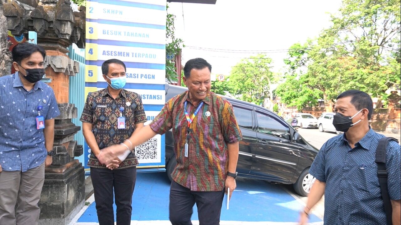 KUNJUNGAN KERJA SESTAMA BNN RI KE BNNP BALI KUNJUNGAN KERJA SESTAMA BNN RI KE BNNP BALI