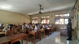 BNNK KARANGASEM GOES TO SMK N 1 KUBU BNNK KARANGASEM GOES TO SMK N 1 KUBU