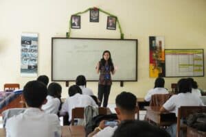 SOSIALISASI PENCEGAHAN DAN PENANGGULANGAN PENYALAHGUNAAN NARKOBA SOSIALISASI PENCEGAHAN DAN PENANGGULANGAN PENYALAHGUNAAN NARKOBA