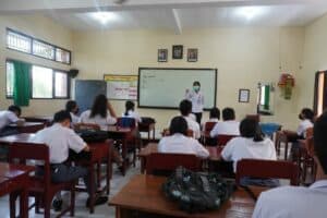 BNN GOES TO SMA N 1 MANGGIS BNN GOES TO SMA N 1 MANGGIS
