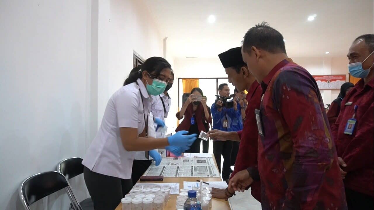 PENANDATANGANAN PERJANJIAN KERJASAMA (PKS) P4GN BNNK KARANGASEM DENGAN KEMENTERIAN AGAMA KABUPATEN KARANGASEM PENANDATANGANAN PERJANJIAN KERJASAMA (PKS) P4GN BNNK KARANGASEM DENGAN KEMENTERIAN AGAMA KABUPATEN KARANGASEM