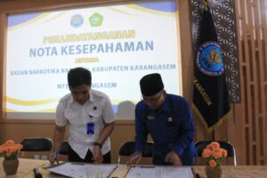 PENANDATANGANAN NOTA KESEPAHAMAN P4GN BNNK KARANGASEM DENGAN MTSn KARANGASEM PENANDATANGANAN NOTA KESEPAHAMAN P4GN BNNK KARANGASEM DENGAN MTSn KARANGASEM