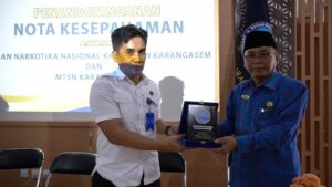 PENANDATANGANAN NOTA KESEPAHAMAN P4GN BNNK KARANGASEM DENGAN MTSn KARANGASEM PENANDATANGANAN NOTA KESEPAHAMAN P4GN BNNK KARANGASEM DENGAN MTSn KARANGASEM