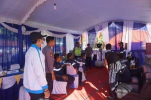 TES URINE TERHADAP PEMUDIK LEBARAN 2024 PELABUHAN PADANG BAI TES URINE TERHADAP PEMUDIK LEBARAN 2024 PELABUHAN PADANG BAI